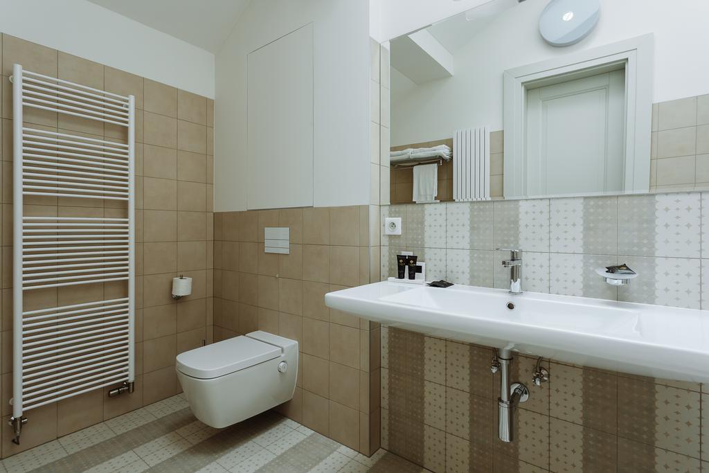 High Heaven Apartment Prague Exterior photo