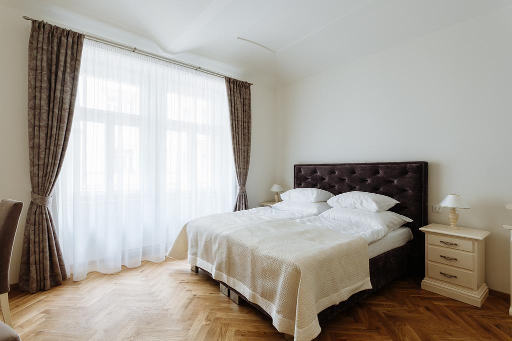 High Heaven Apartment Prague Exterior photo