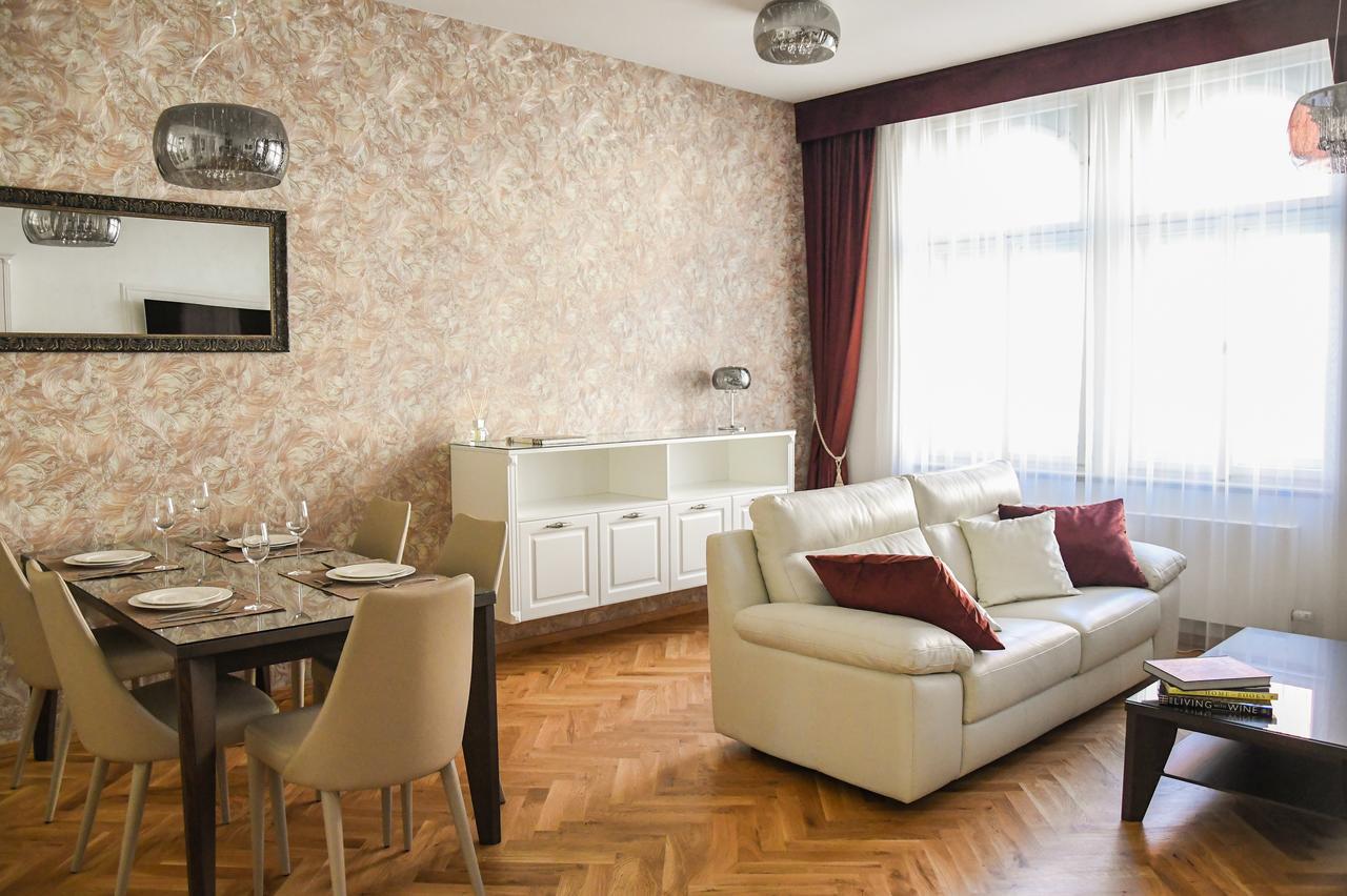 High Heaven Apartment Prague Exterior photo