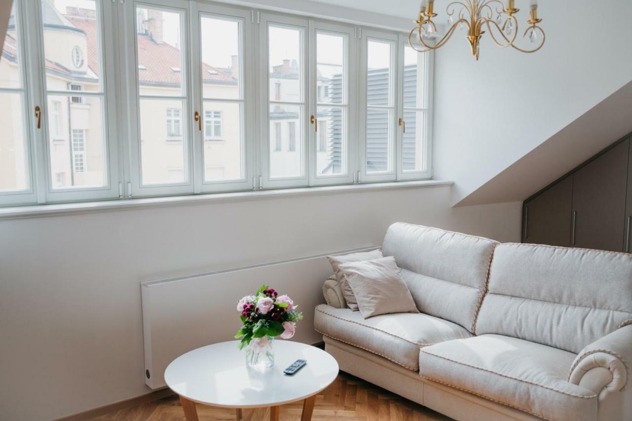 High Heaven Apartment Prague Exterior photo